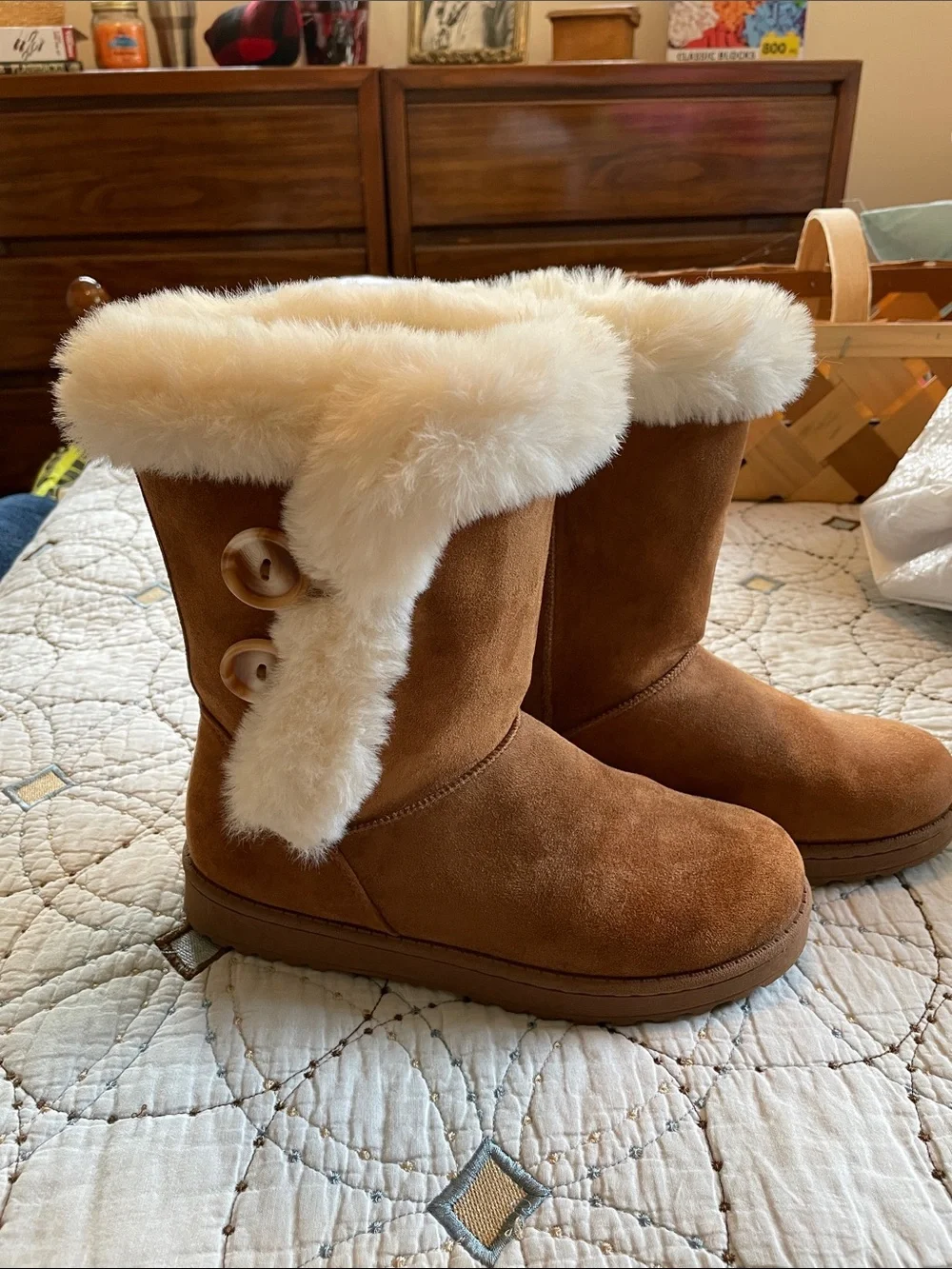 SO Chestnut Brown Faux Suede Winter Boots with Cream Faux Fur Cuff